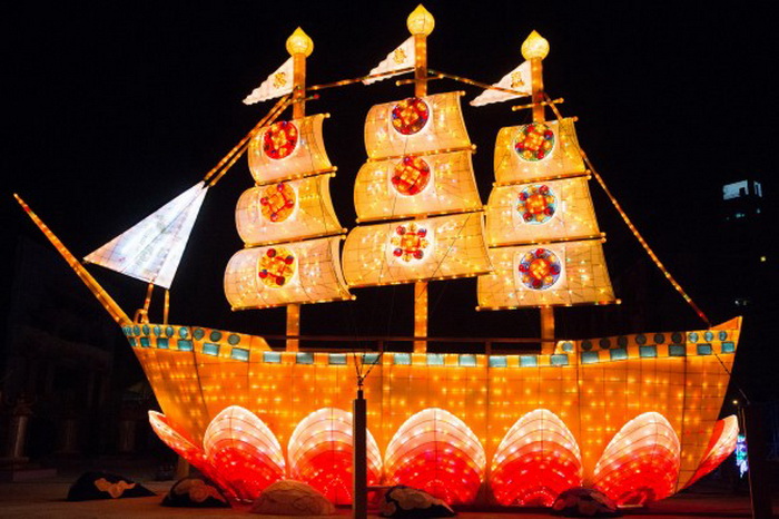 Китайский Фестиваль фонарей – Юань Сяо Цзе