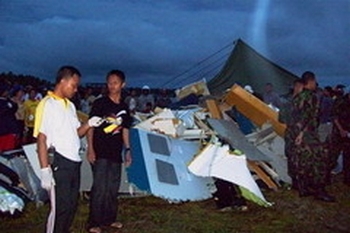 7  мая в Индонезии потерпел крушение самолет китайского производства 