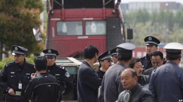 В Китае вспыхнула многотысячная забастовка водителей грузовиков