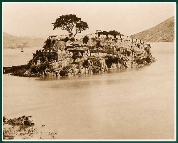 Укрепление в районе, где река Миньцзян впадает в море.Город Фучжоу. 1860 год. Фото: Теодор Джонс
