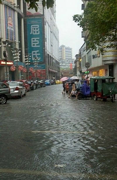 Наводнение на юге Китая. Май 2012 год. Фото с epochtimes.com