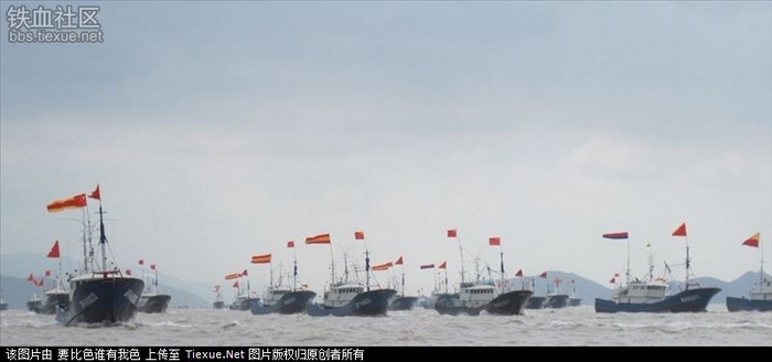 От «тысячи» китайских кораблей, направившихся к островам Сенкаку/Дяоюйдао, осталось несколько десятков. Фото с epochtimes.com
