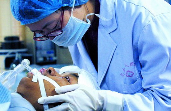 В Китае 90% больных не доверяют врачам. Фото с epochtimes.com