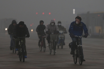 Север Китая является одним из самых загрязнённых районов в мире. Фото: Feng Li/Getty Images