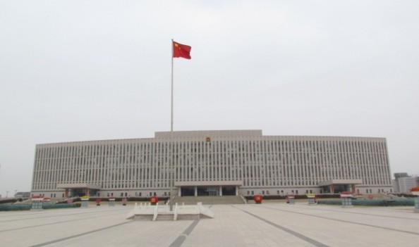 Китай: чиновники строят административные здания, по масштабам намного превосходящие Белый Дом