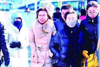 В Китае река Хуанхэ преждевременно замёрзла из-за сильных морозов