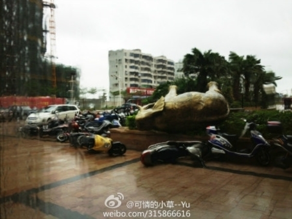 Тайфун «Кайтак» обрушился на юг Китая, 13-й в этом году. Фото: epochtimes.com 