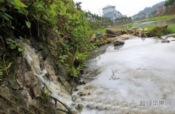 «Молочная река» в городе Вэньчжоу провинции Чжэцзян. Фото: kanzhongguo.com 