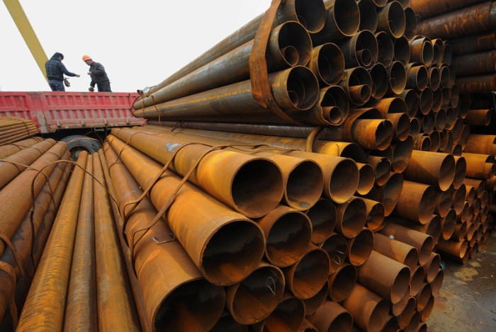 В Китае снова снизились цены на сталь. Фото: (STR/AFP/Getty Images)