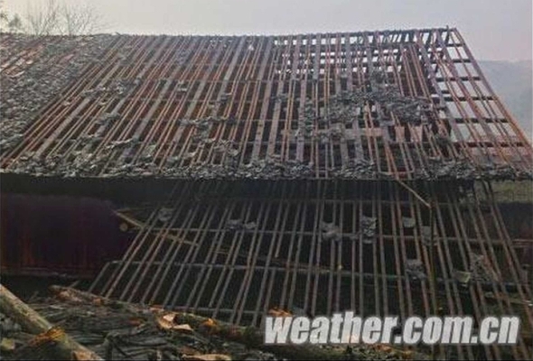 Стихийные бедствия на юге Китая унесли жизни более 20 человек
