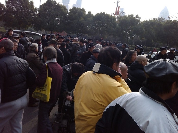 В Китае протестующие требовали уничтожить «коммунистическую банду»