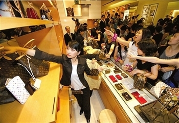 Китайцы самые материалистичные в мире. Фото с epochtimes.com
