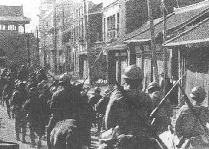 Японские войска вошли в Шэньян (раньше назывался Мукдень) в 1931 году. Фото: Japanfocus.org / Wikipedia