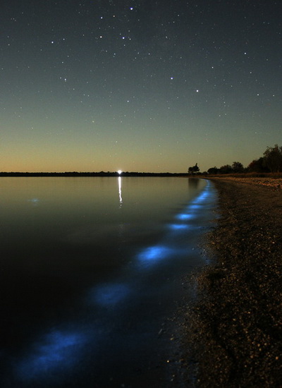 Светящееся озеро Гипселенд