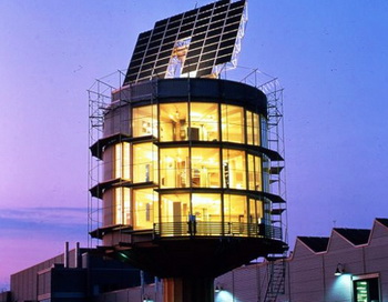 В Германии построили эко-дом на солнечных батареях