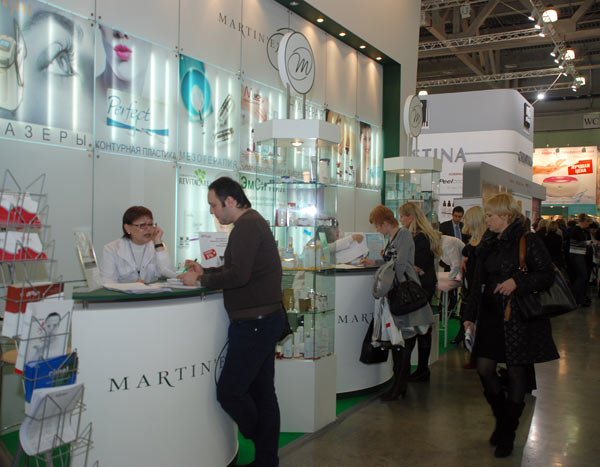 В Москве проходит 17-я Международная выставка парфюмерии и косметики InterCHARM