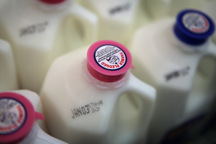 В Сербии в молоке найден смертельно опасный яд