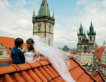 Россияне всё чаще женятся в Чехии