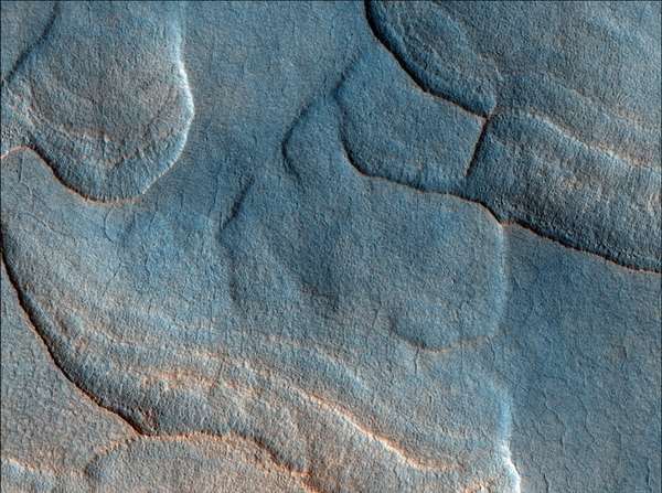 Марс. Впадины на северных равнинах. Фото: NASA/JPL/University of Arizona