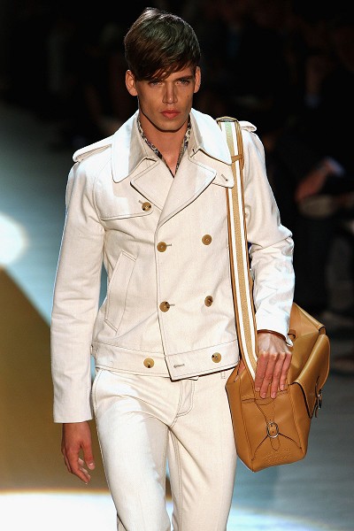 Мужская коллекция Gucci весна-лето 2011 на миланской Неделе моды. Фоторепортаж