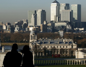 В настоящее время Лондон является городом, который делает наибольшие инвестиции в недвижимость. Фото: JUSTIN TALLIS/AFP/Getty Images