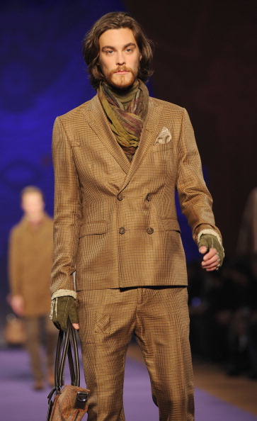 Модная марка Этро (Etro) представила линию одежды осень-зима 2011