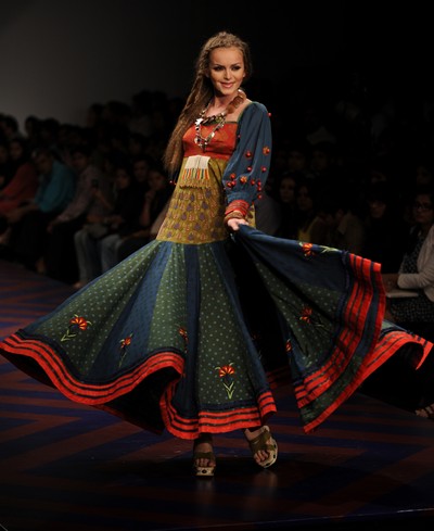 Неделя моды в Индии: коллекции от индийских дизайнеров