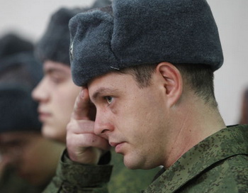 ГШ РФ собирается поддерживать численность армии за счет выпускников вузов и контрактников