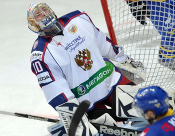 Сборная России по хоккею проиграла шведам на домашнем этапе Евротура