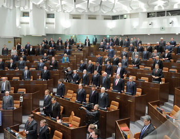 Большинство российских сенаторов сдали декларации о доходах