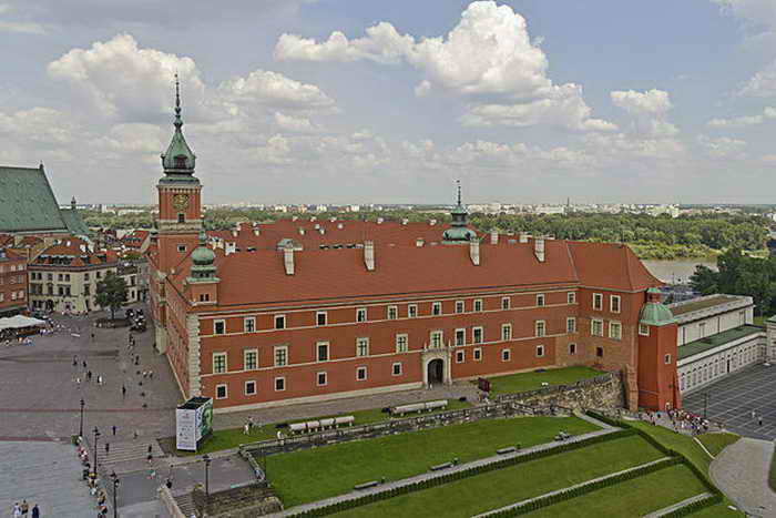 Королевский дворец. Фото: A.Savin/wikimedia.org