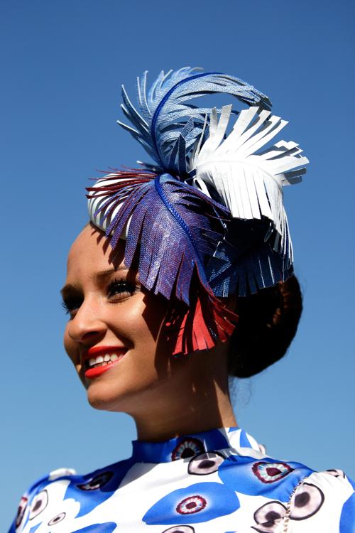 Модные шляпы продемонстрировали на главных скачках Кубка Мельбурна