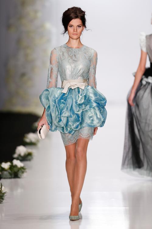 Игорь Гуляев представил роскошные платья 2014 в Москве