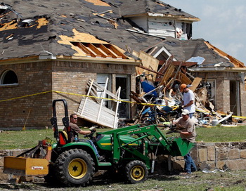 Пять человек погибли в результате мощного торнадо в штате Оклахома
