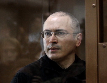 Документальный фильм "Ходорковский" сняли с показов в кинотеатрах России