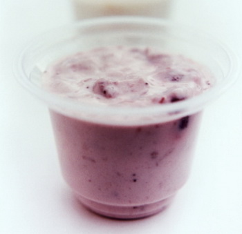 Спрос на йогурт с лактобактерией набирает силу. Фото: Sparky/Getty Images