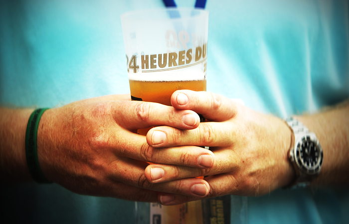 О том, что алкоголь нарушает высшие функции мозга, известно давно. Фото: Ker Robertson/Getty Images