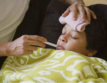 Лихорадка. В зависимости от клинических показателей лихорадка у детей не всегда должна вызывать тревогу и фактически является признаком здоровой иммунной системы. Фото: Photos.com.