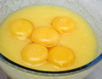 Употребление яичного желтка приводит к атеросклерозу