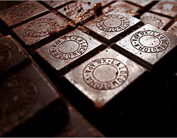 Тёмный шоколад поможет избавиться от кашля
