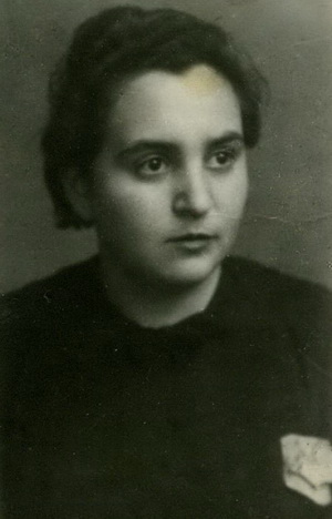Маша в 1945 году. 