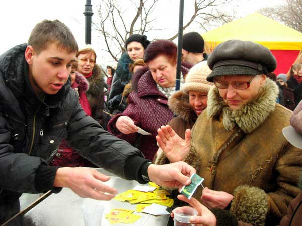 Рекорд чаепития в Севастополе. Фото: Алла Лавриненко/Великая Эпоха