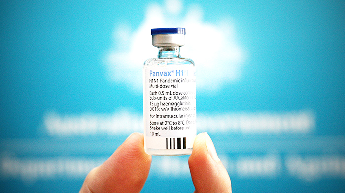 Прежде чем сделать прививку себе или своему ребёнку, лучше тщательно взвесить все плюсы и минусы вакцинации. Фото: Paul Kane/Getty Images