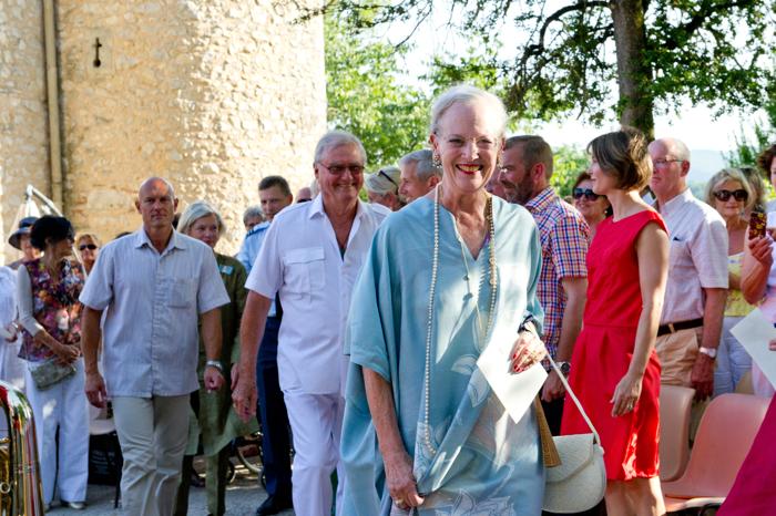 Королева Дании Маргретте II и  принц-консорт  Хенрик посетили замок Шато-де-Каикс