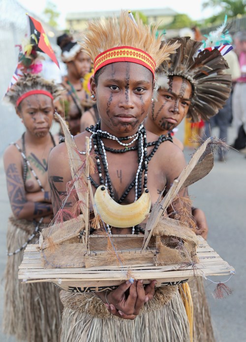 Принц Чарльз и Камилла прибыли в Папуа-Новой Гвинеи