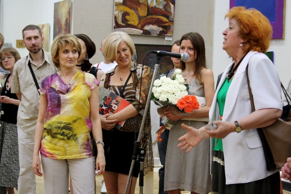 Выставка «Связь времен» проходит в московском Центральном Доме художников