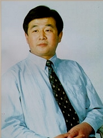 Ли Хунчжи - духовный лидер. Фото с сайта falundafa.org