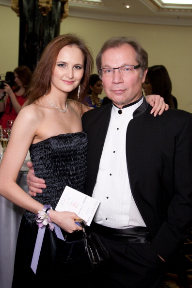 Голливудские звезды Деми Мур и Эштон Катчер приняли участие в благотворительном аукционе в Москве