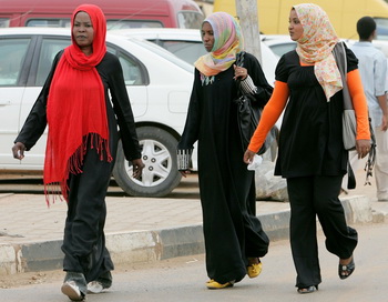 Судан: порку женщин нужно запретить. Фото: Ashraf SHAZLY/AFP/Getty Images