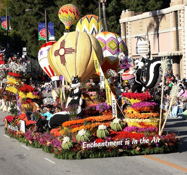 Грандиозный парад роз в Калифорнии. Фото: Alberto E. Rodriguez/Getty Images